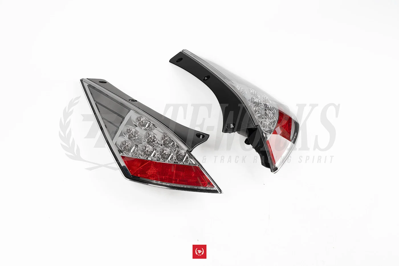 NISSAN JDM TAIL LIGHTS for 350z Z33