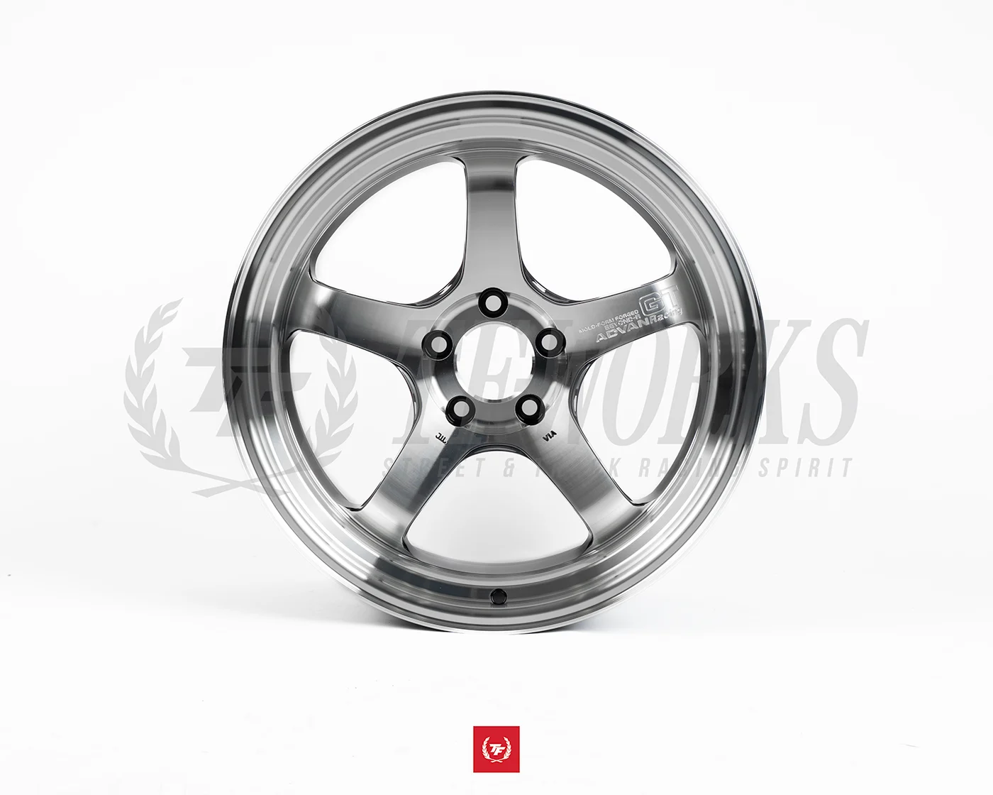 GT BEYOND-R 18X9.5 +12 5-114.3 MACHINING & DIAMOND CUTTING