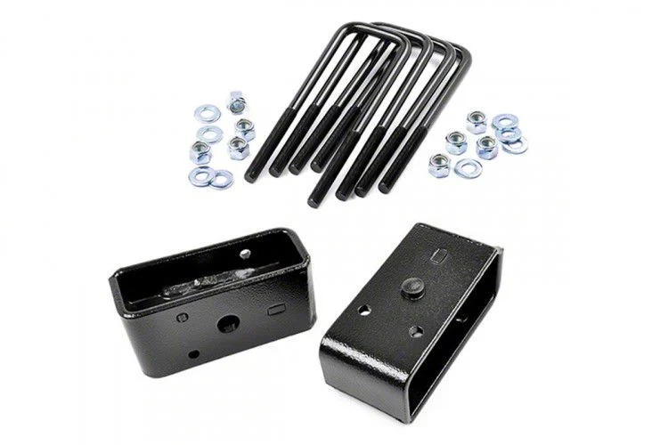 Rough Country Suspension 1.50-Inch Rear Lift Block and U-Bolt Kit (07-10 Sierra 2500 HD)
