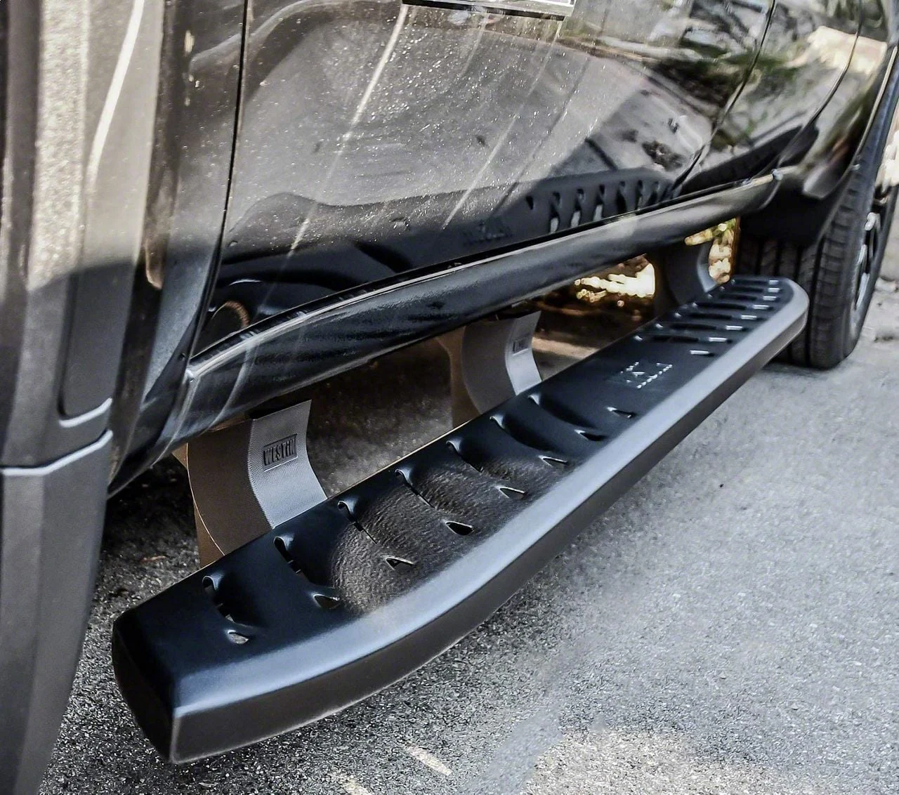 Westin Thrasher Running Boards; Textured Black (19-26 Sierra 1500 Double Cab)