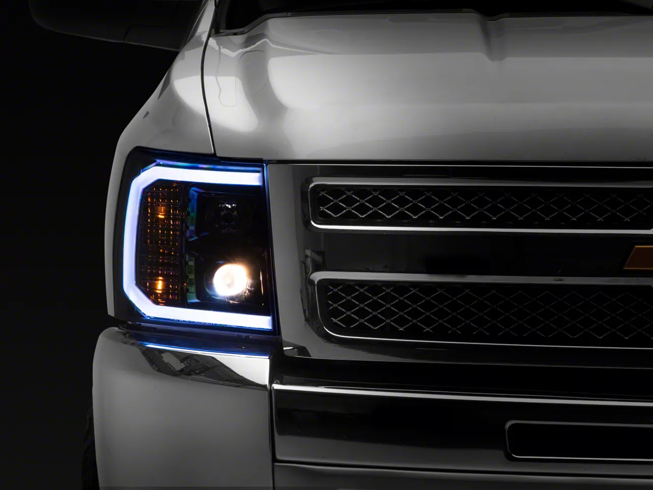 LED C-Bar Projector Headlights; Jet Black Housing; Clear Lens (07-13 Silverado 1500)