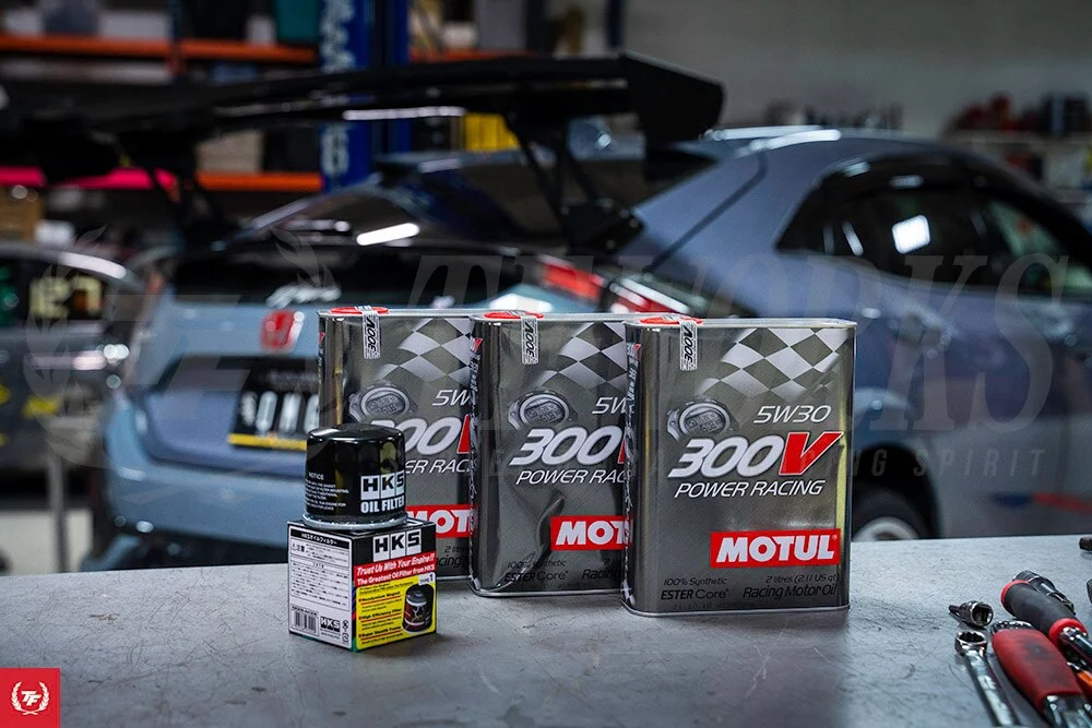Motul 300V 0W-20 Honda Civic Type R Oil Change Package + FREE K&N Oil Filter